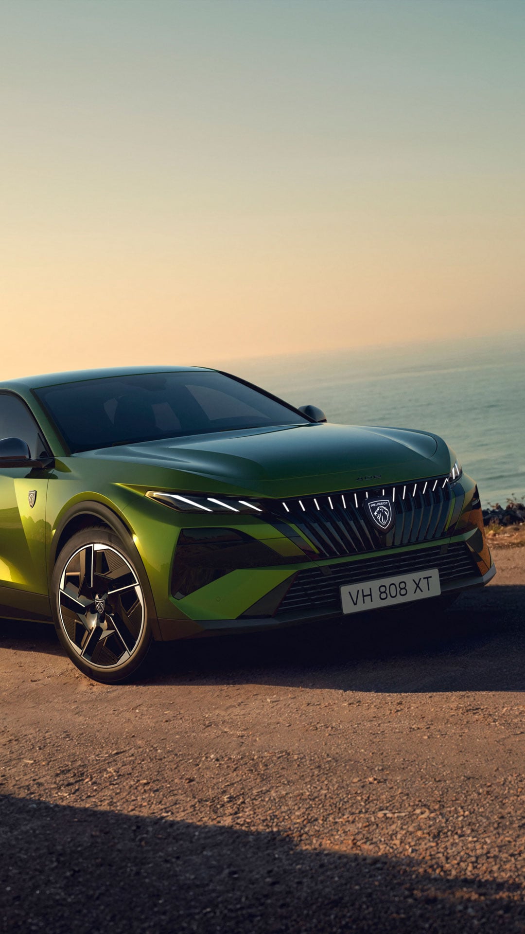 PEUGEOT E-408 exterior